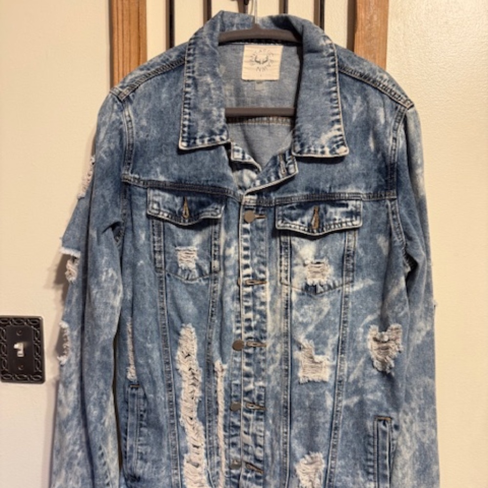Fantastic Fawn distressed Denim Jacket